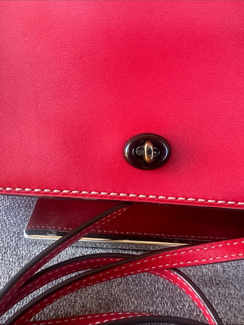 COACH 1941 Glovetan Dinky Crossbody leather crossbody bag - Picture 2 of 9